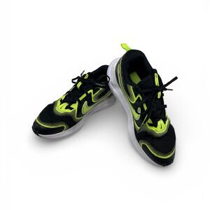 Nike Cosmic Runner Running Sneakers Youth Size 3.5